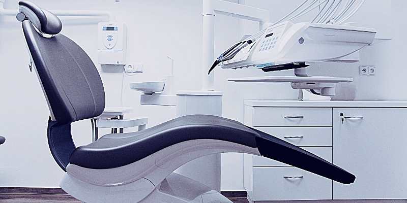 Is Dental Implant Risky?